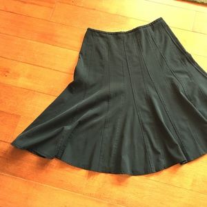 Midlength black skirt